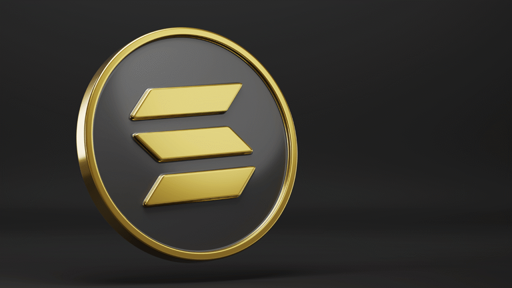 Solana Leads Altcoin Rally as Crypto Market Cap Reaches Record High