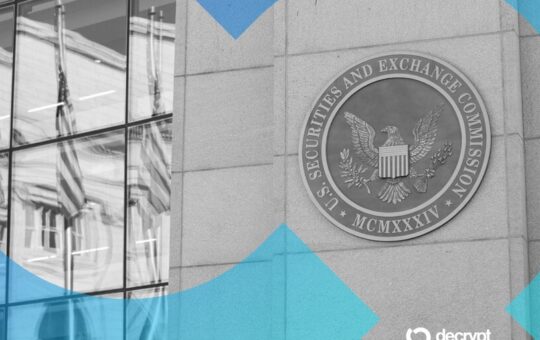 SEC Halts Trading of Bitcoin, Ethereum Treasury Firm QMMM After 2,000% Stock Surge